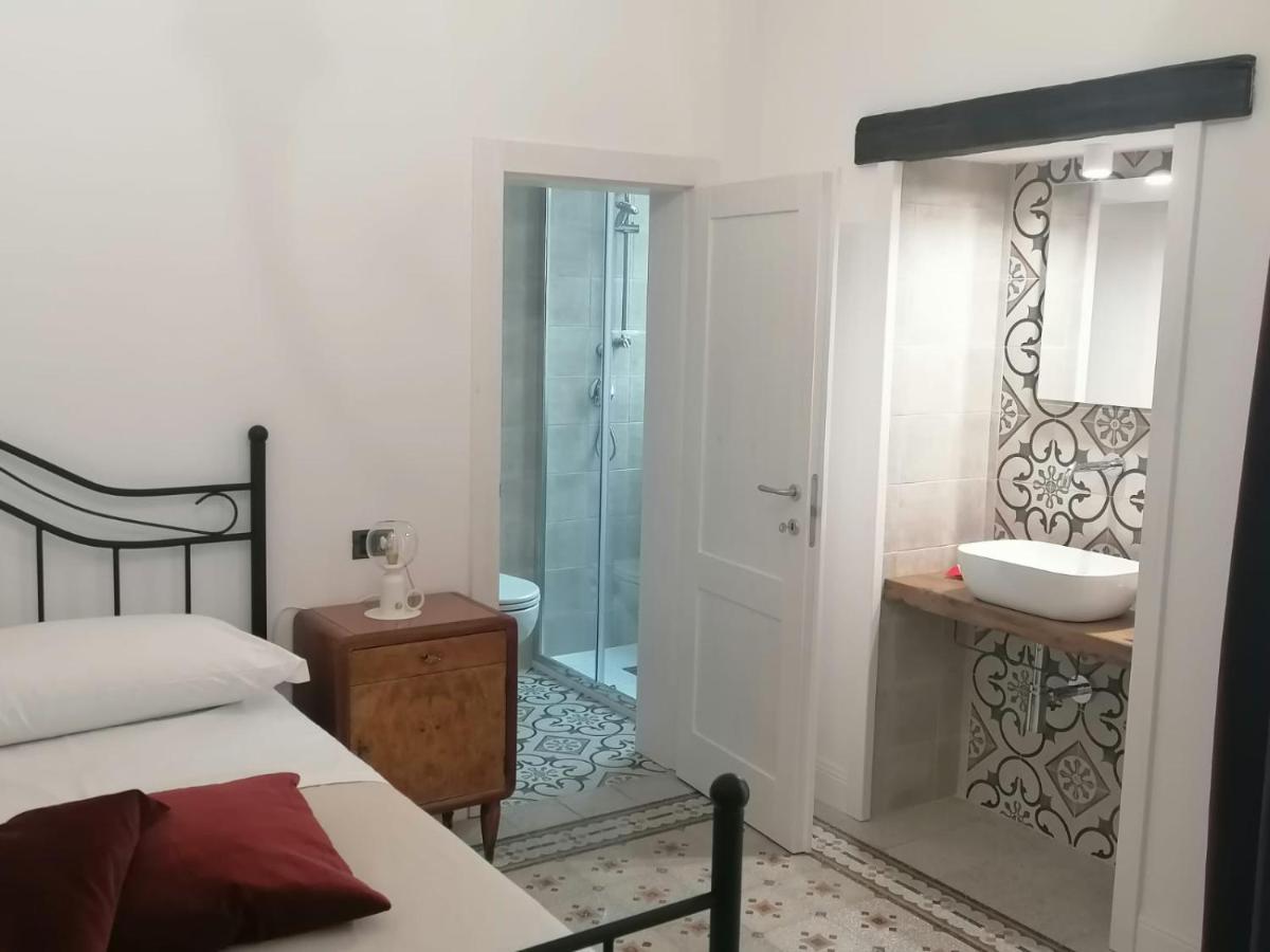Le Scale Di Pietra Bed & Breakfast Conversano Dış mekan fotoğraf