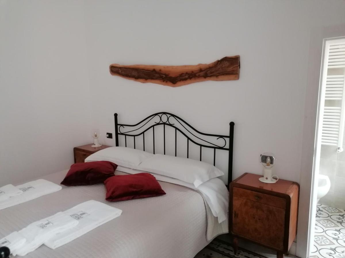 Le Scale Di Pietra Bed & Breakfast Conversano Dış mekan fotoğraf
