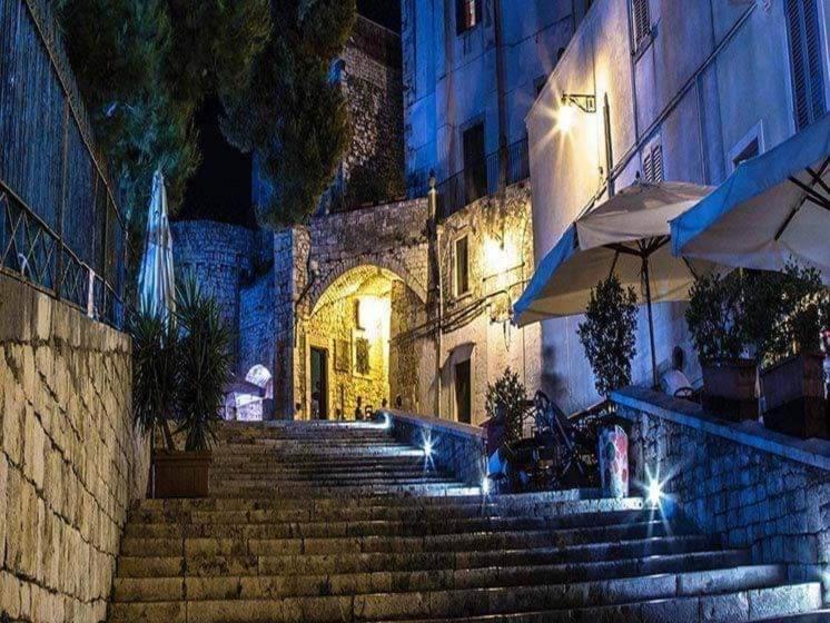 Le Scale Di Pietra Bed & Breakfast Conversano Dış mekan fotoğraf