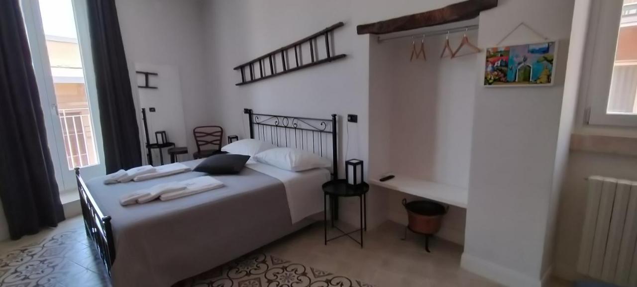 Le Scale Di Pietra Bed & Breakfast Conversano Dış mekan fotoğraf