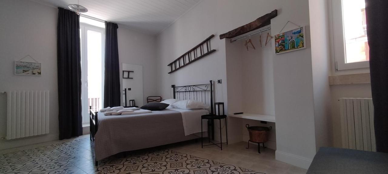 Le Scale Di Pietra Bed & Breakfast Conversano Dış mekan fotoğraf